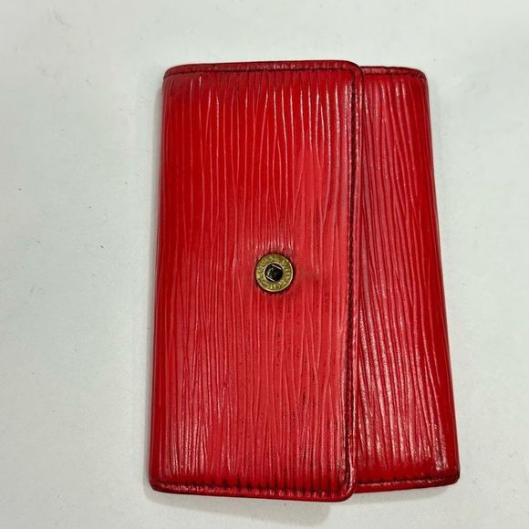 Vintage Louis Vuitton Red Epi Leather 6 Key Holder - Picture 5 of 10